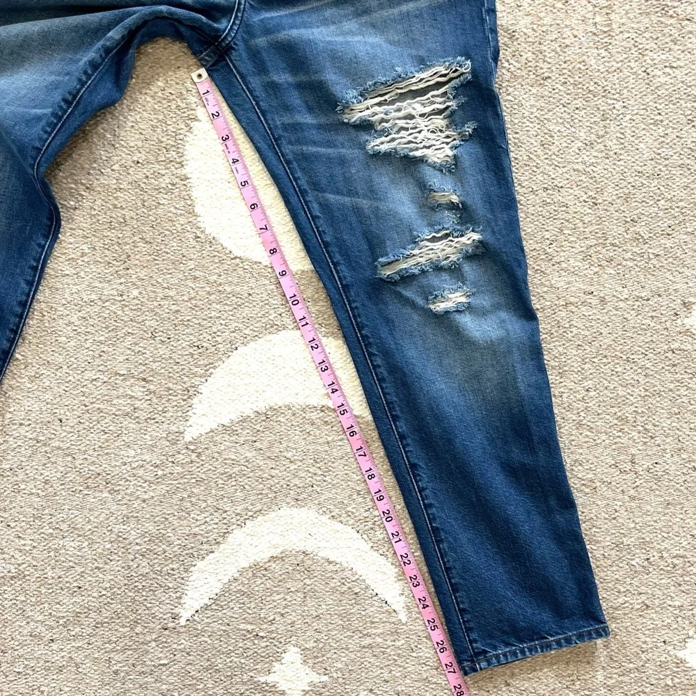 Abercrombie & Fitch Ames Slim Boyfriend Distressed Jeans Size 29/8